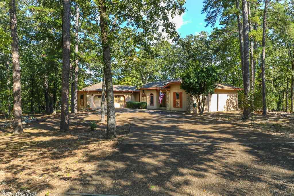 6 Ballesteros Circle, Hot Springs Village, AR 71909