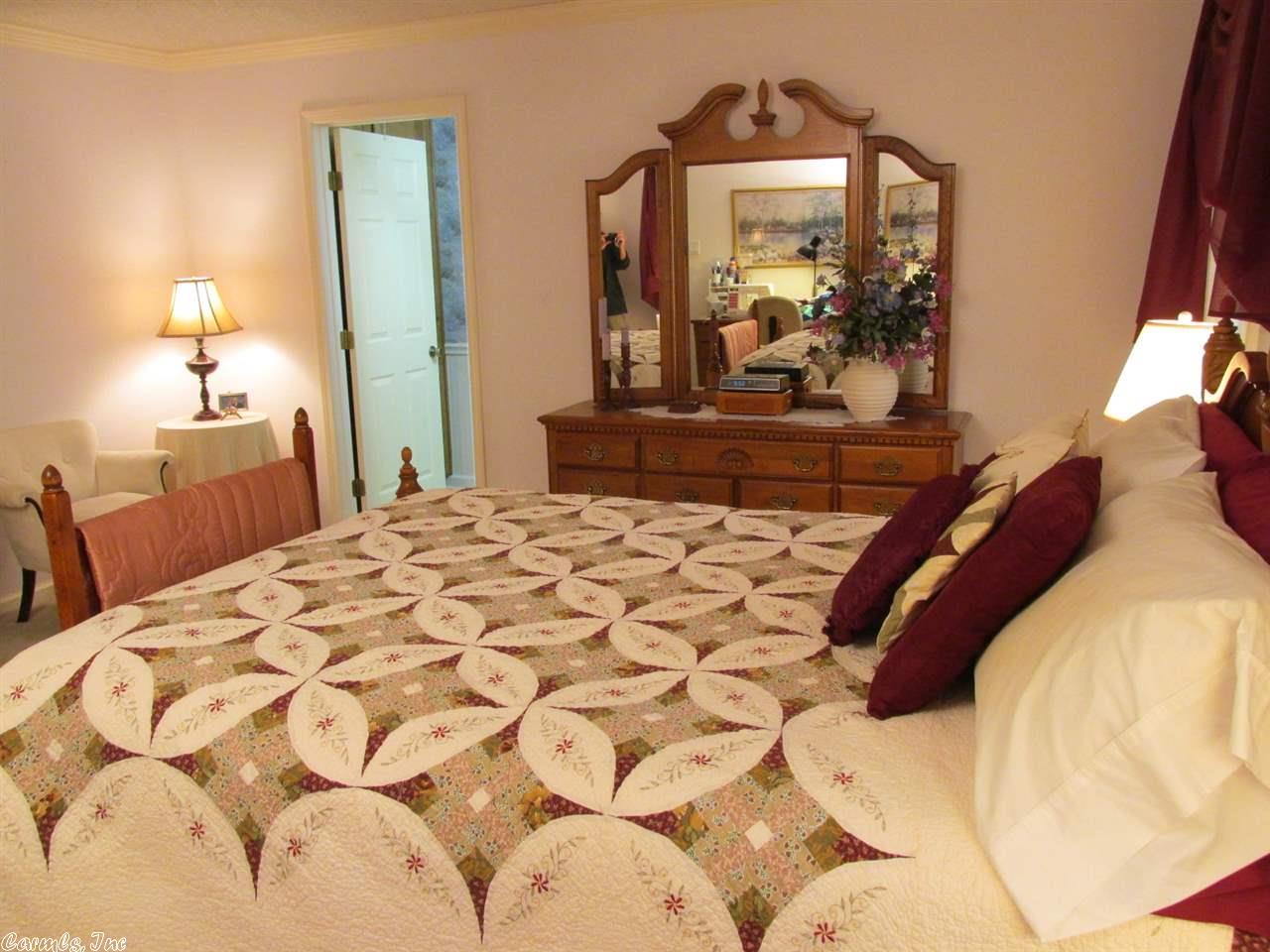 4 Lerida Lane, Hot Springs Village, AR 71909
