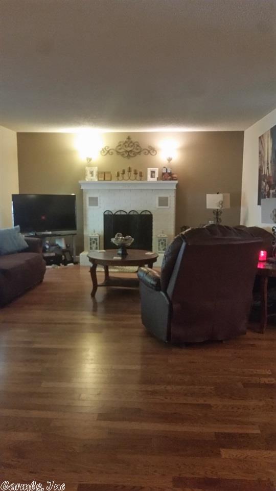 13 Colgadura Way, Hot Springs Village, AR 71909