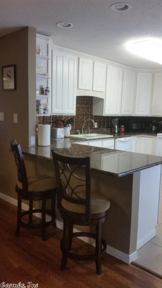 13 Colgadura Way, Hot Springs Village, AR 71909
