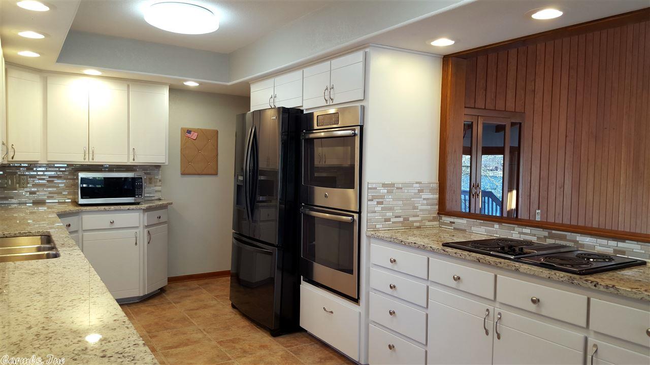54 Rubi Circle, Hot Springs Village, AR 71909