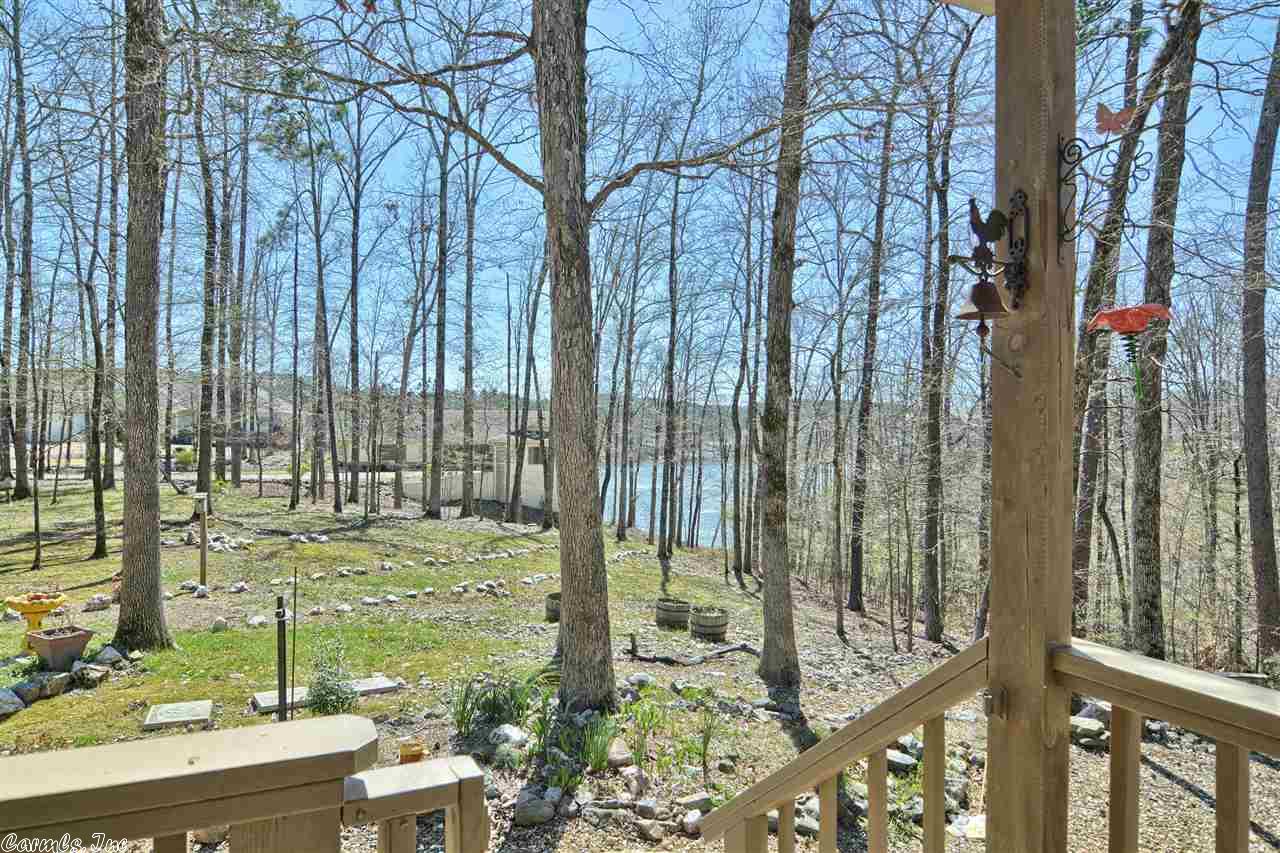 28 Sacedon Way, Hot Springs Village, AR 71909