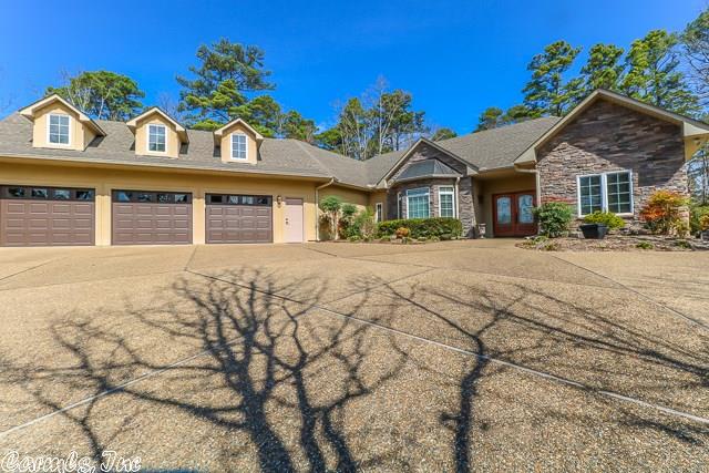 33 Fonsagrada Circle, Hot Springs Village, AR 71909