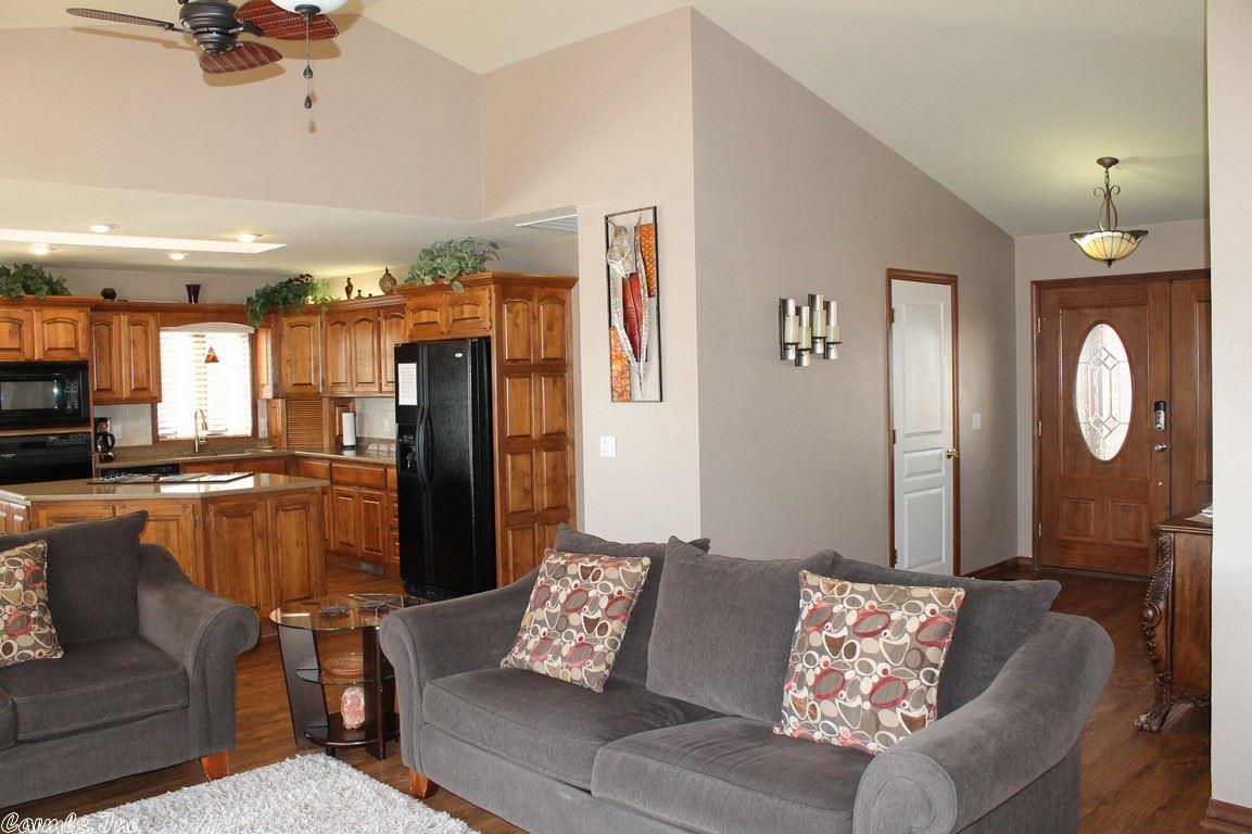30 Reata Way, Hot Springs Village, AR 71909