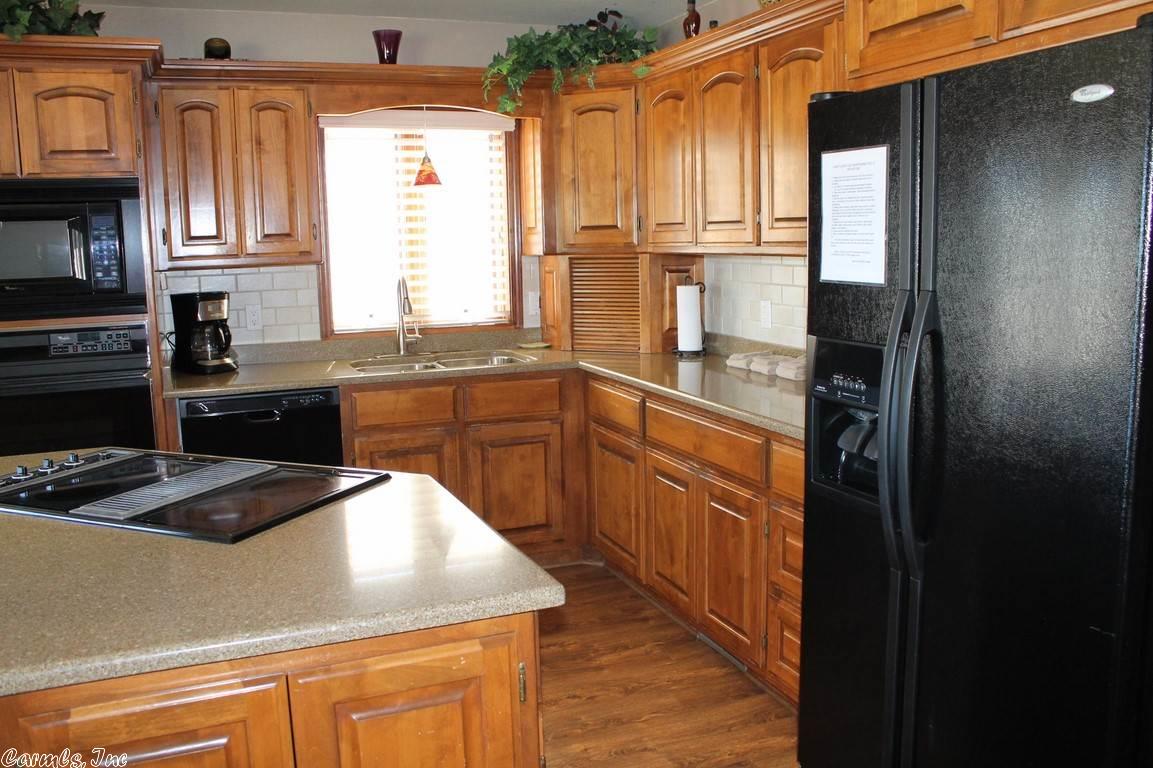 30 Reata Way, Hot Springs Village, AR 71909