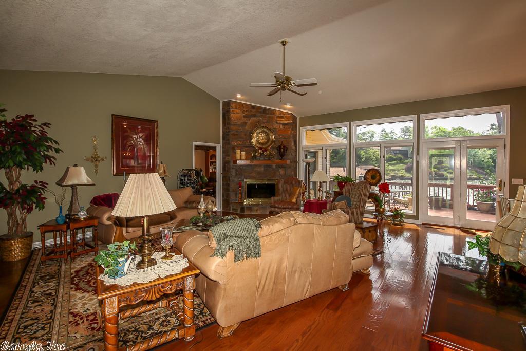 45 Resplandor Way, Hot Springs Village, AR 71909
