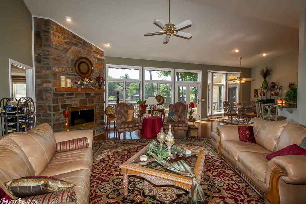 45 Resplandor Way, Hot Springs Village, AR 71909