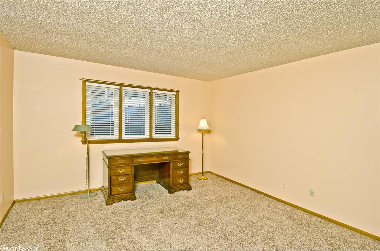 142 Lake Hamilton Drive, Hot Springs, AR 71913