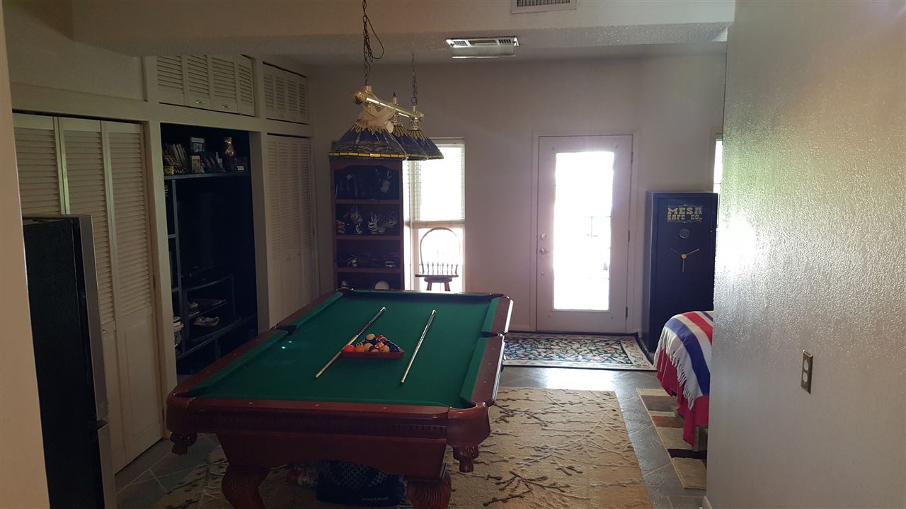 203 CANDLEWOOD LN, Hot Springs, AR 71913