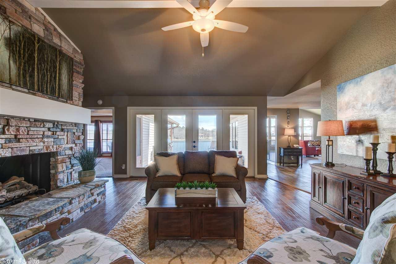 132 Hamilton Place, Hot Springs, AR 71913