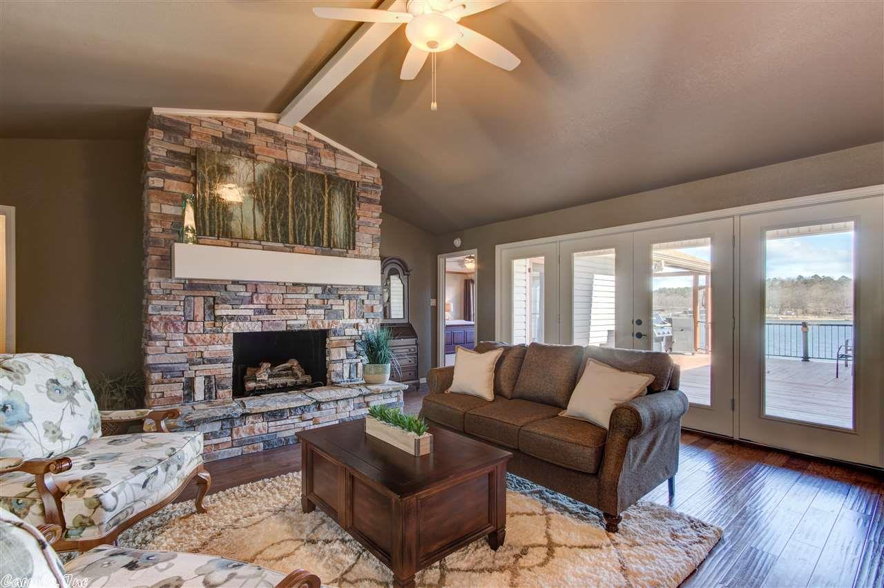 132 Hamilton Place, Hot Springs, AR 71913