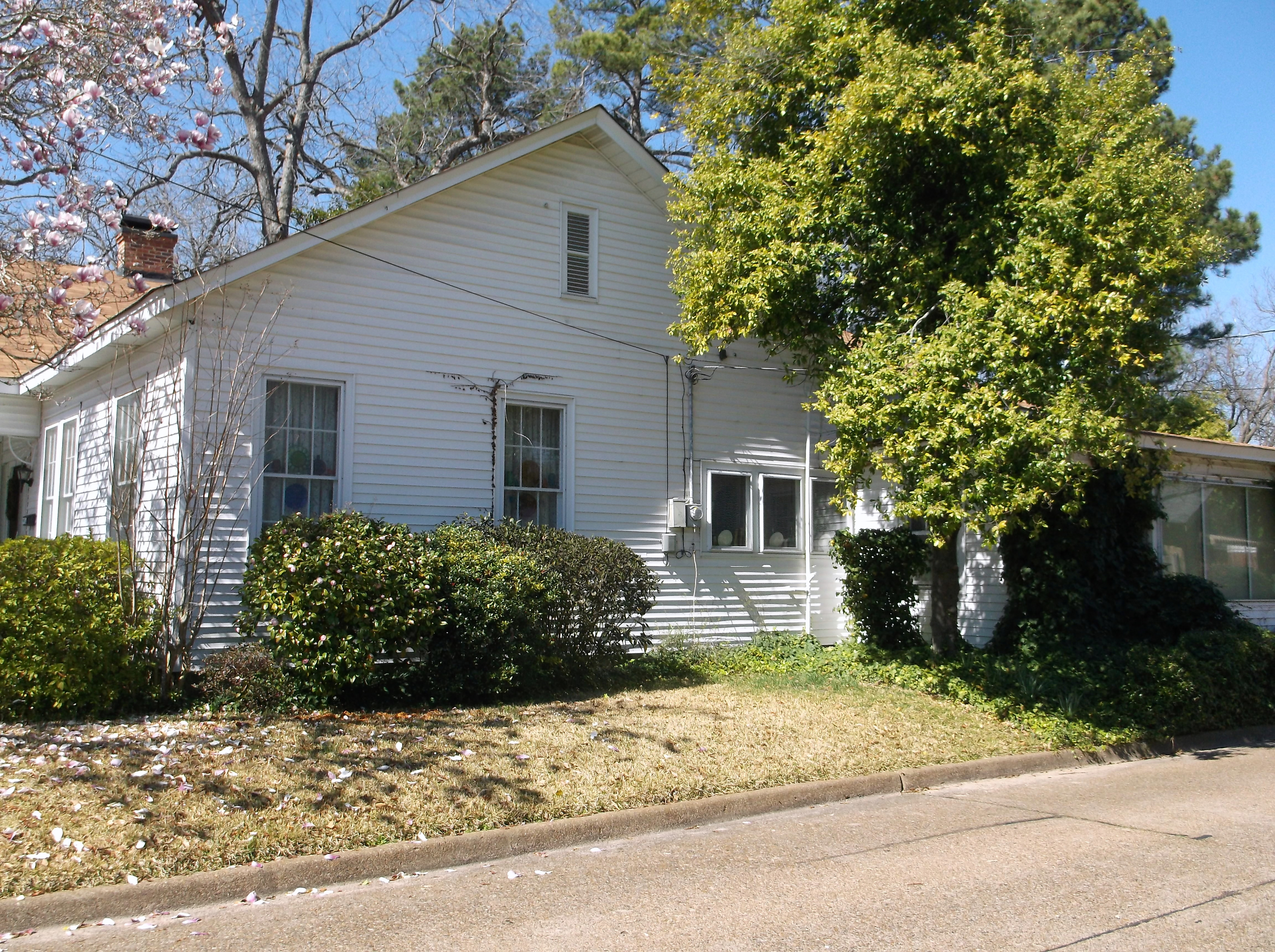 1102 Caddo Street, Arkadelphia, AR 71923