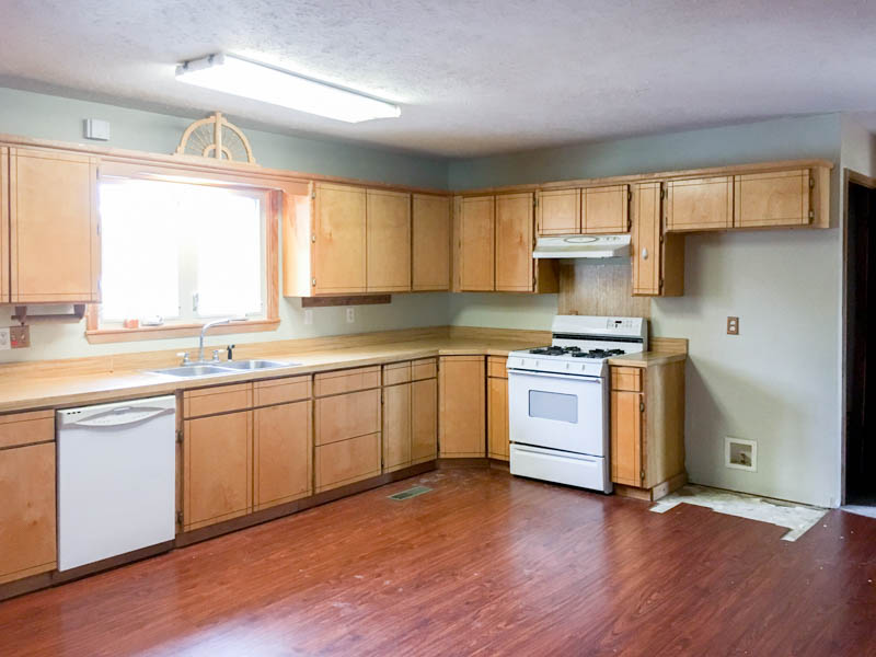 608 E Dewitt Henry, Beebe, AR 72012