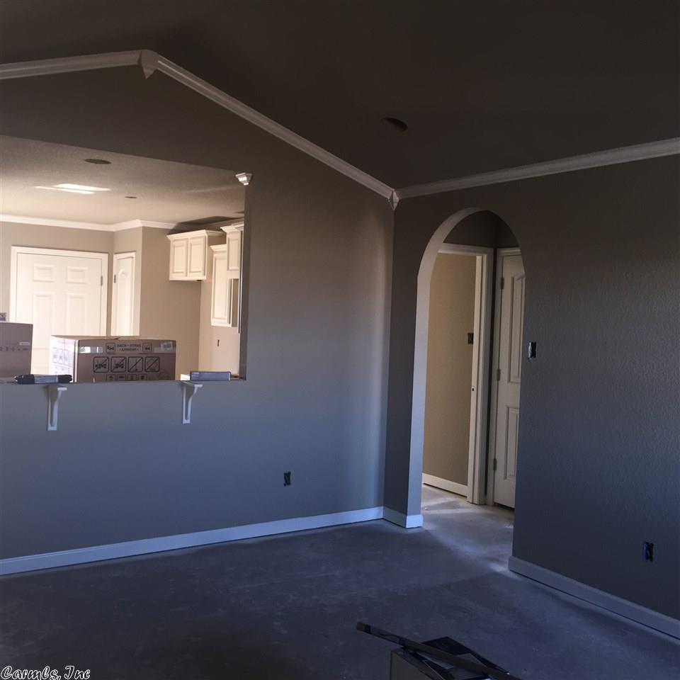 105 Garden Ln, Beebe, AR 72012