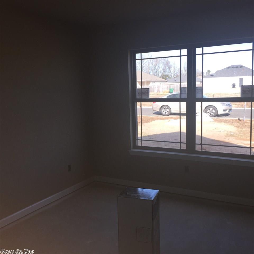 105 Garden Ln, Beebe, AR 72012
