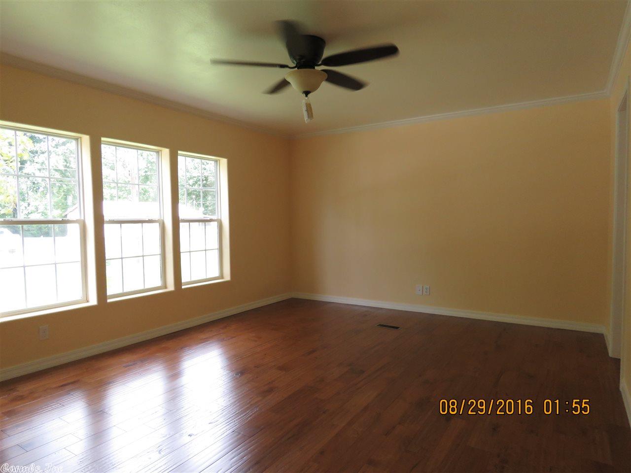 107 California, Beebe, AR 72012