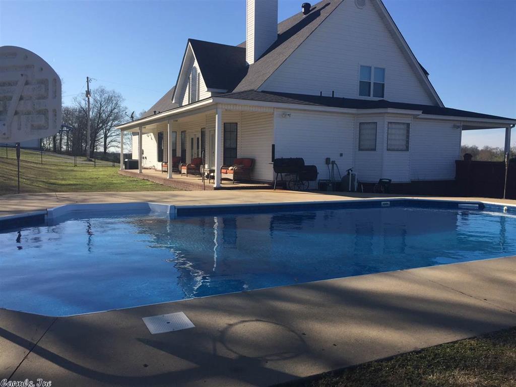 113 Lynnwood Acres Rd, Beebe, AR 72012