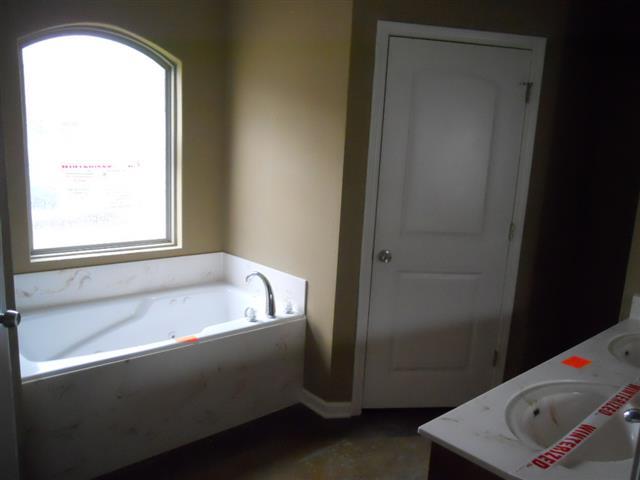 206 Iris StHaskell, AR, 72015Saline County