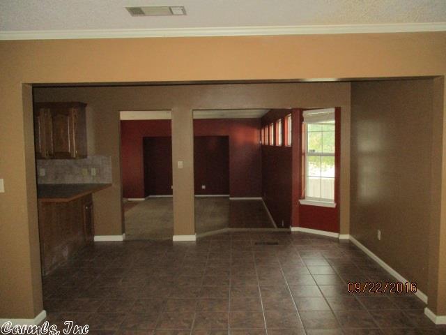 900 Weatherford Drive, Benton, AR 72015