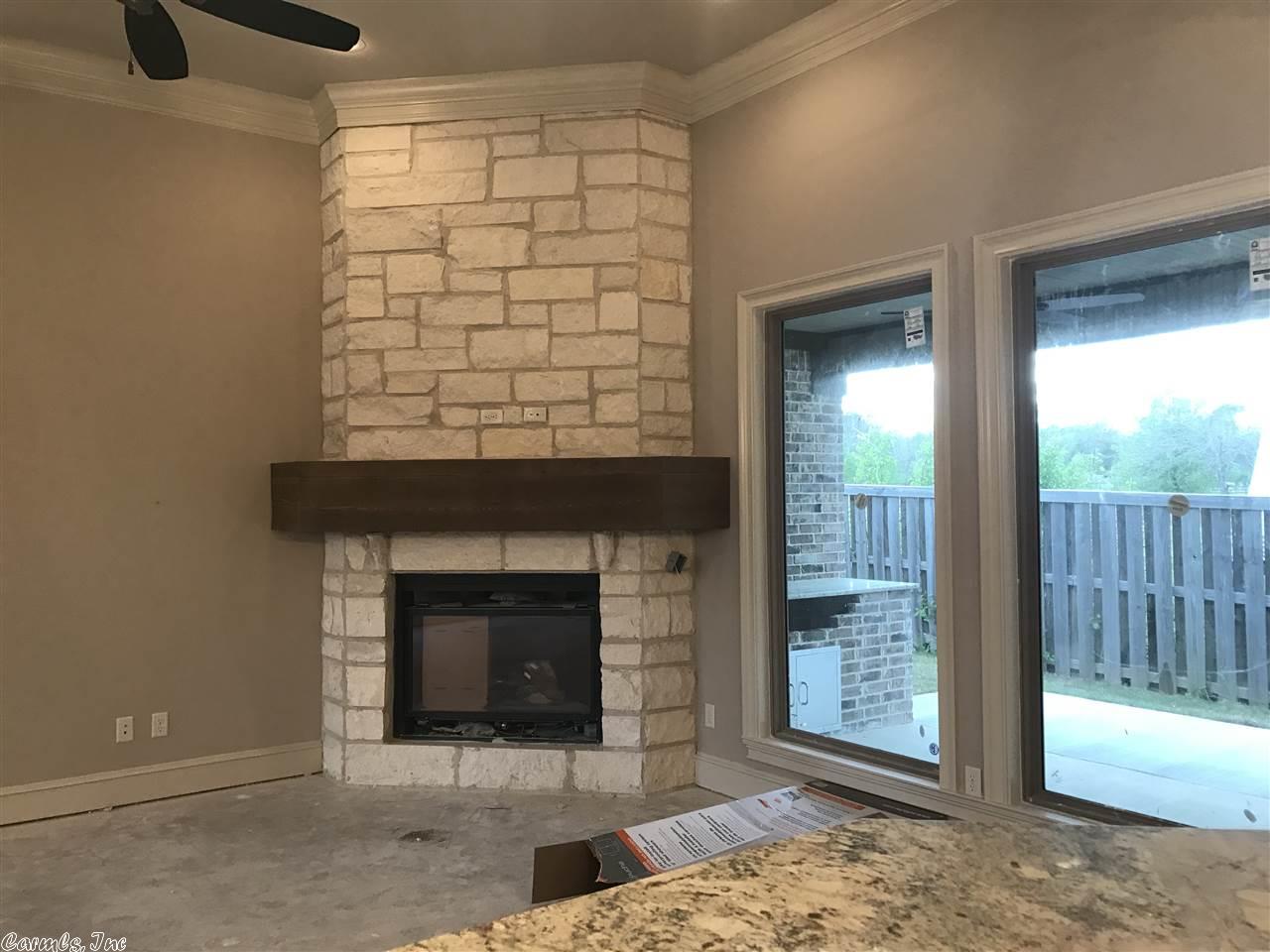 7041 WESTSHORE Avenue, Benton, AR 72019