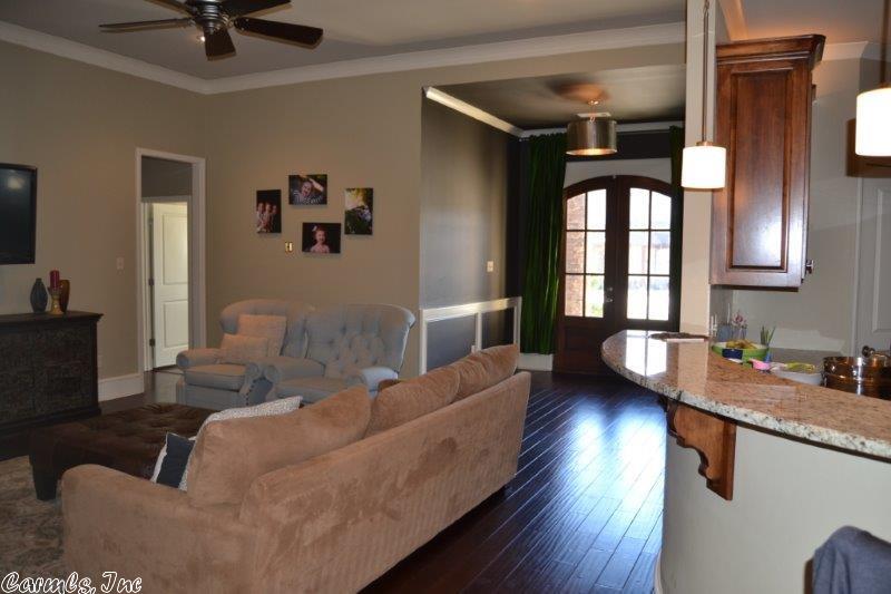 9016 Naples Cv, Benton, AR 72019