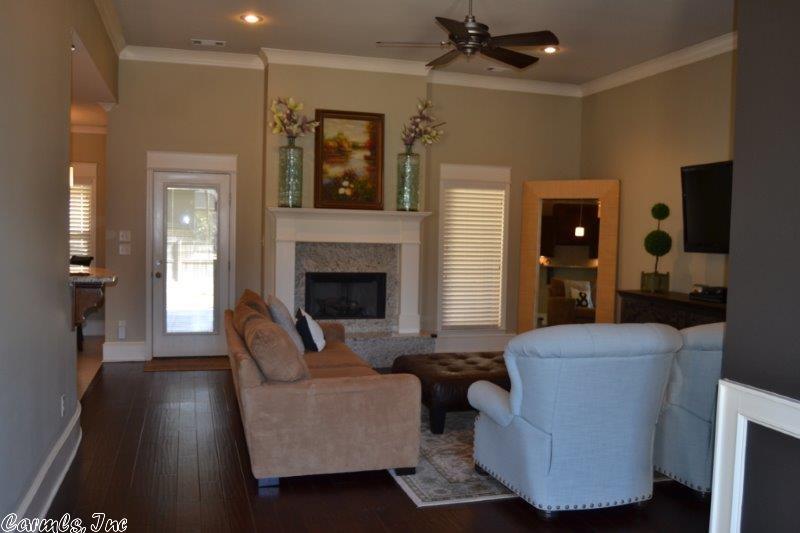 9016 Naples Cv, Benton, AR 72019