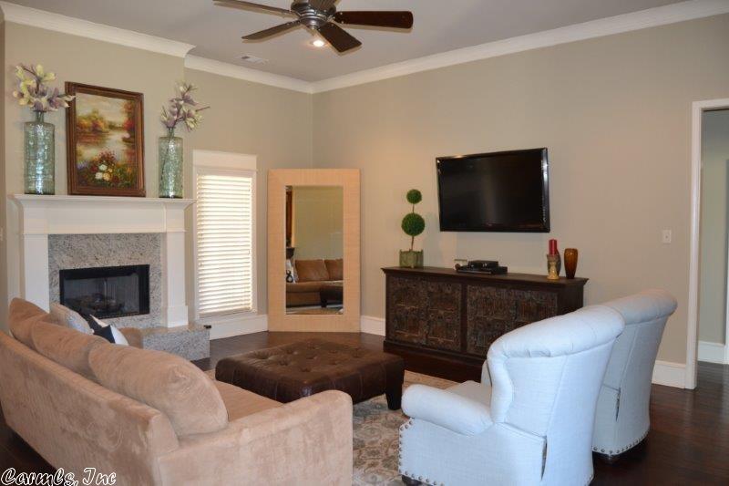 9016 Naples Cv, Benton, AR 72019