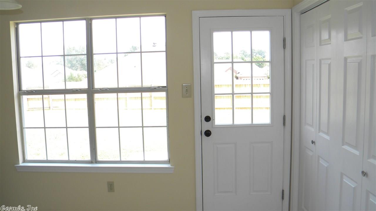 3122 FOREST DR., Bryant, AR 72022