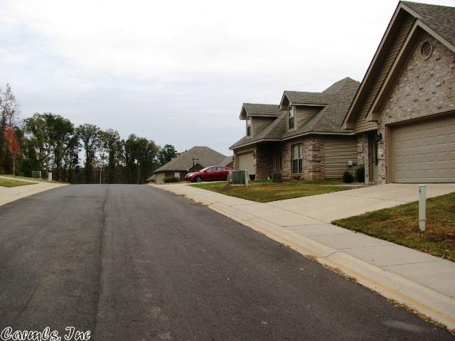 3380 Garden Club Dr, Bryant, AR 72022