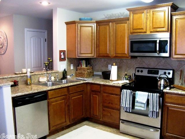 3380 Garden Club Dr, Bryant, AR 72022