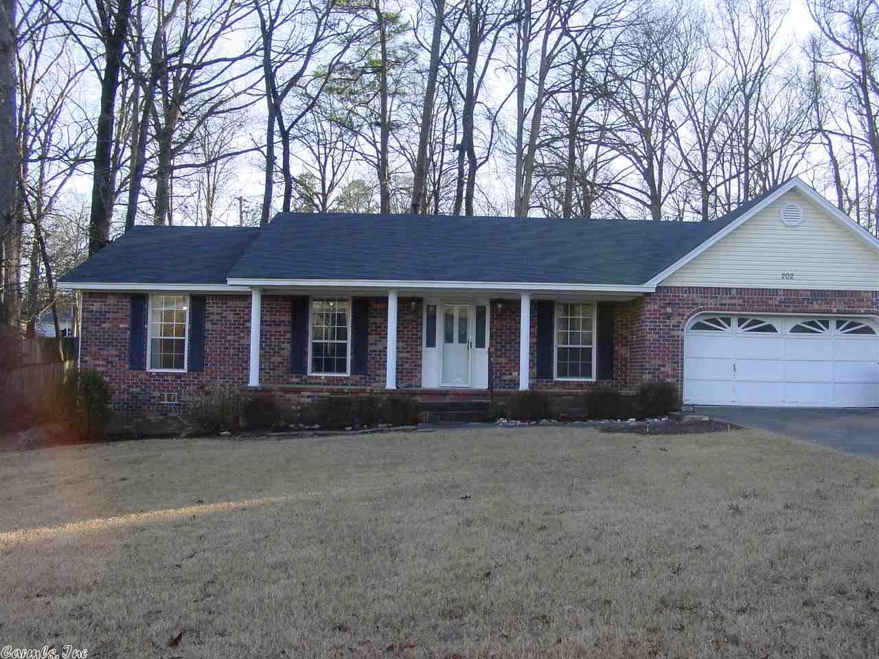 202 WHITE BLOSSOM CIRCLE, Bryant, AR 72022
