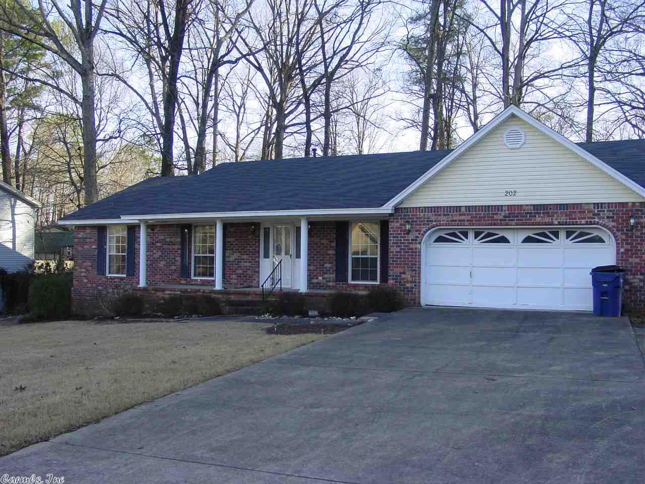 202 WHITE BLOSSOM CIRCLE, Bryant, AR 72022
