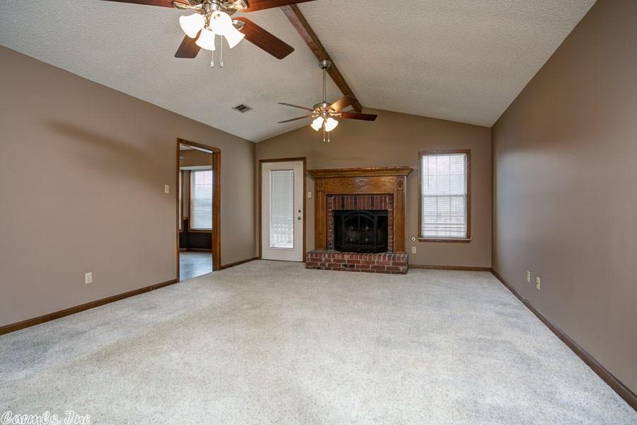12 Red Oak, Cabot, AR 72023