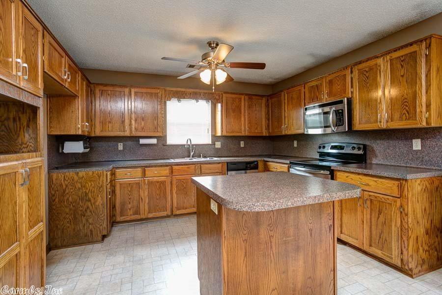 12 Red Oak, Cabot, AR 72023
