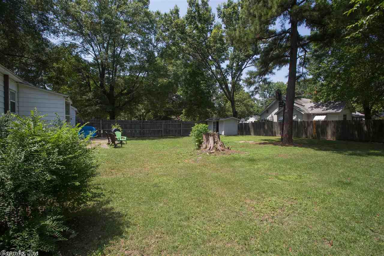 2036 Prince, Conway, AR 72034
