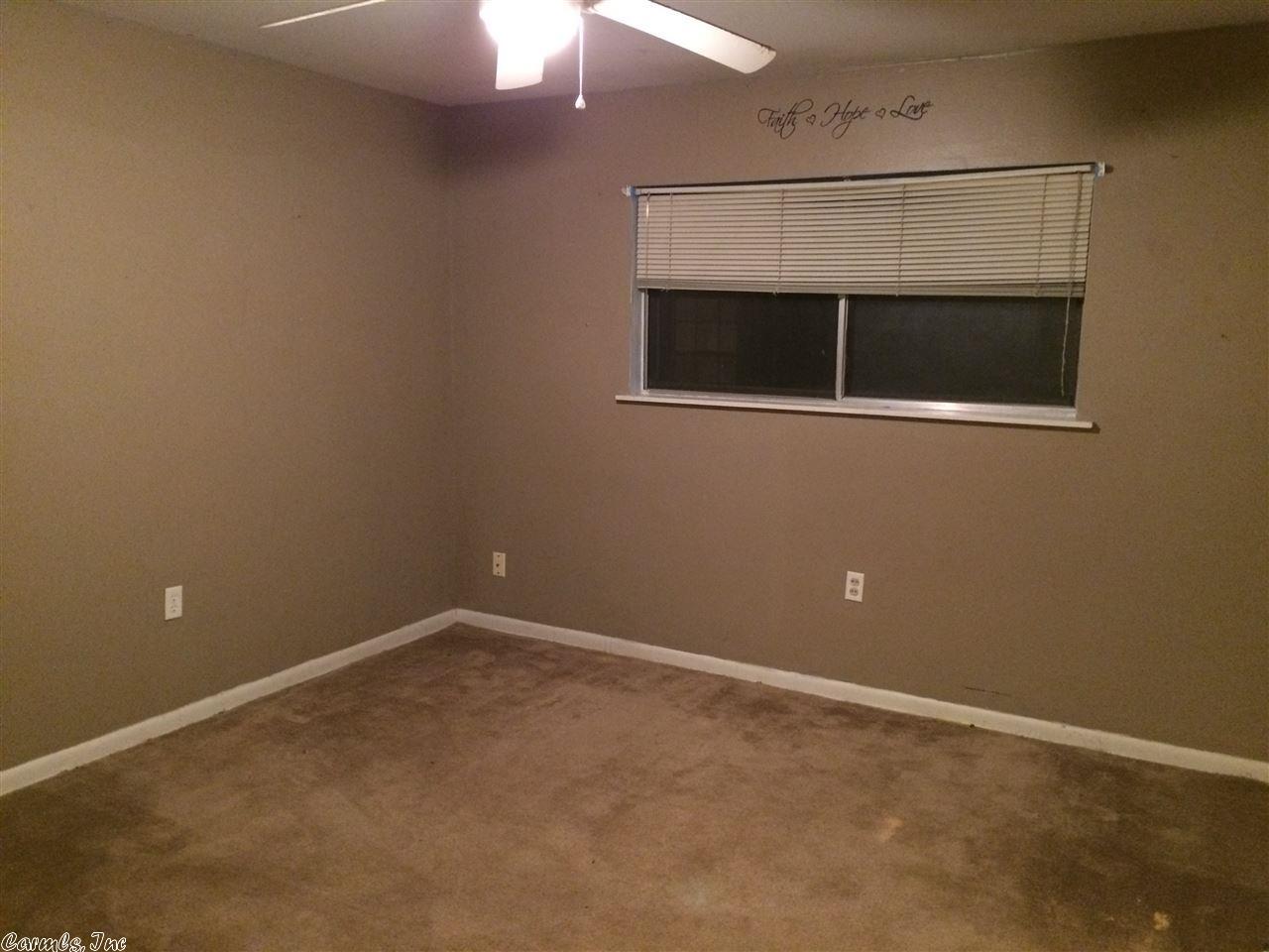 28 Rebecca Lane, Conway, AR 72034