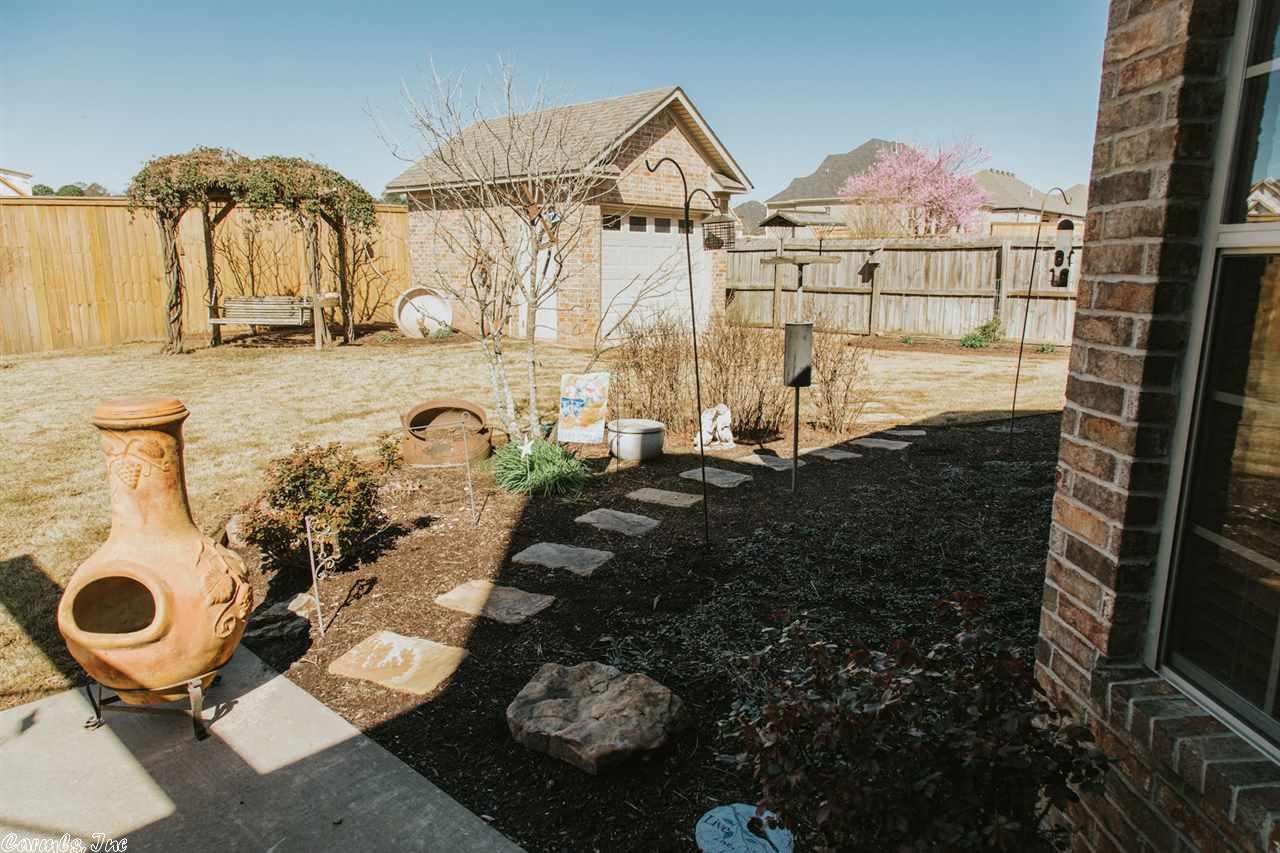 1515 Summerbrook, Conway, AR 72034