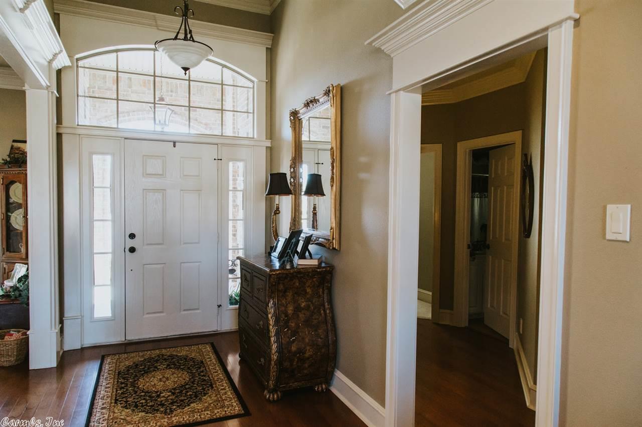 1515 Summerbrook, Conway, AR 72034