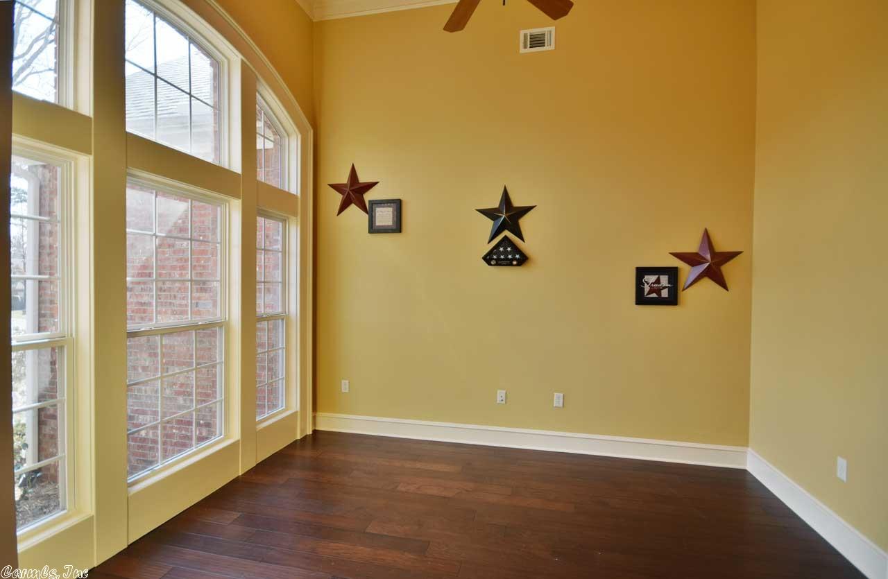2820 Glohaven Drive, Conway, AR 72034