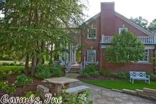 1912 Caldwell St, Conway, AR 72034