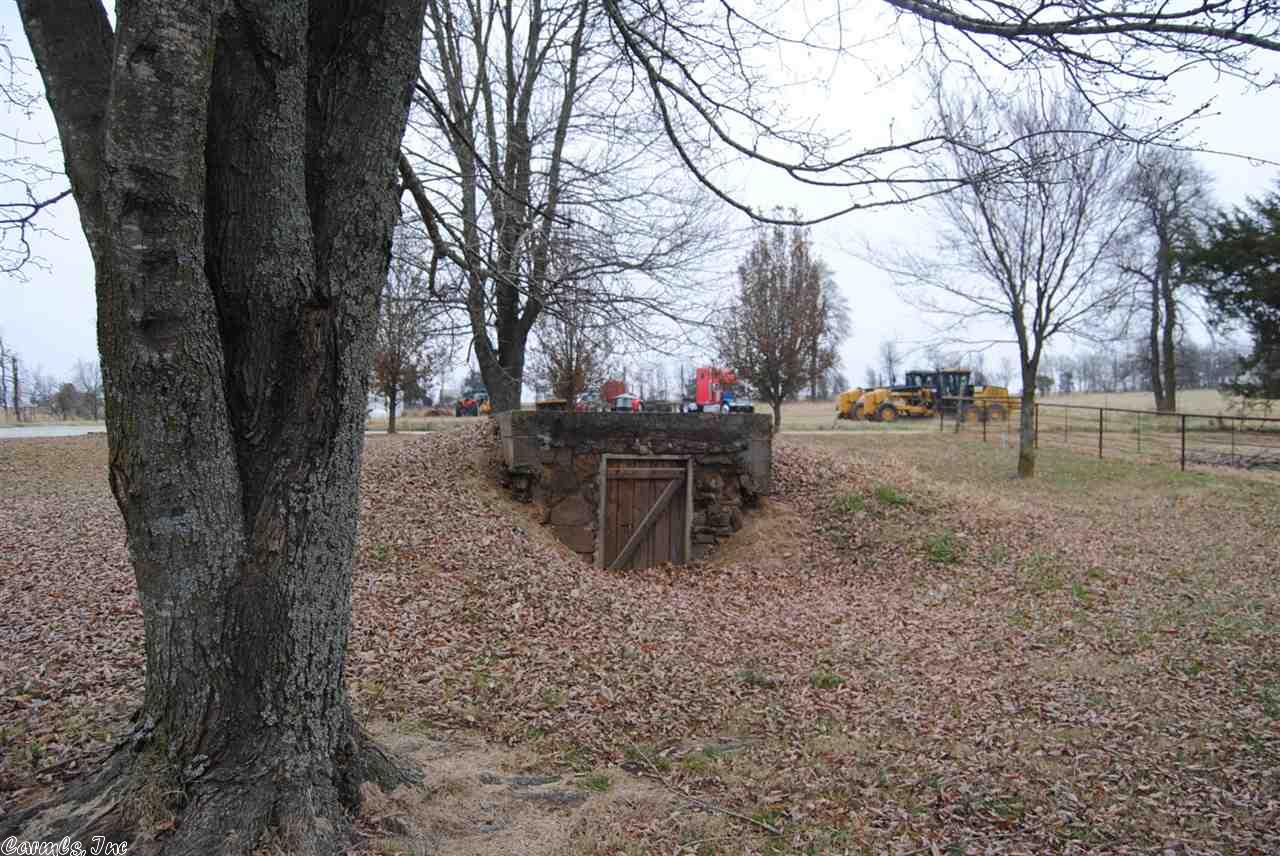 617 Coleman Morris Road, Fox, AR 72051