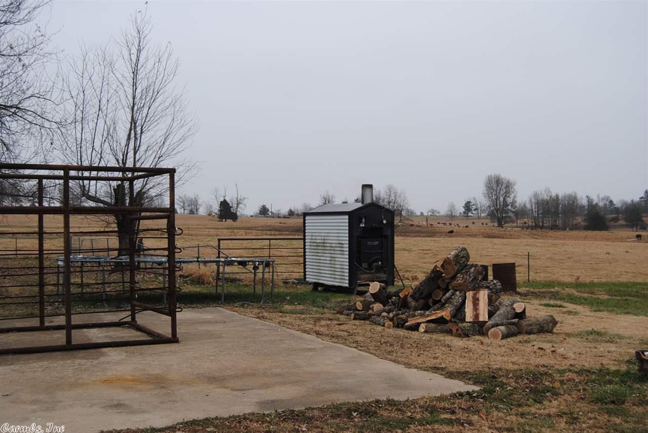 617 Coleman Morris Road, Fox, AR 72051