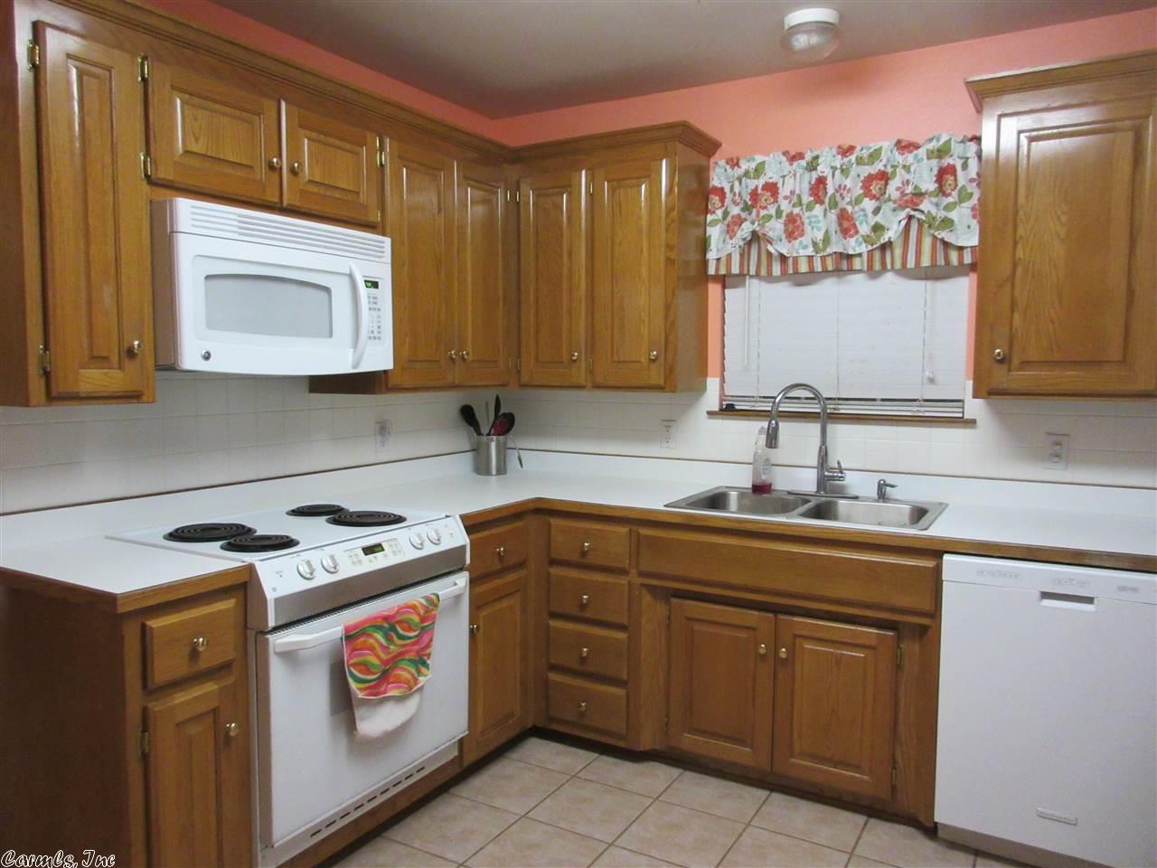 1656 Sugar Maple, Hensley, AR 72065