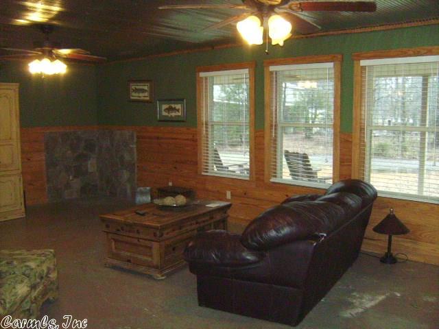 220 mill creek road, Higden, AR 72067