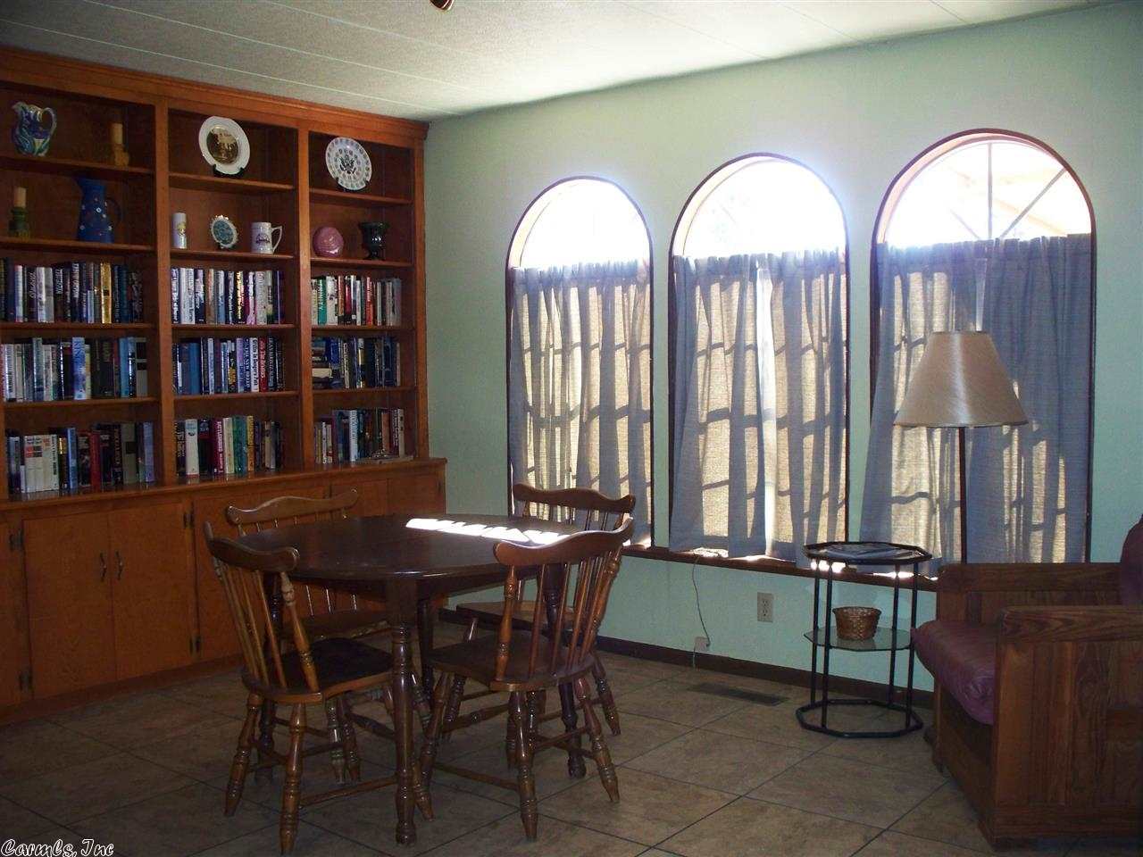 10200 Edgemont Rd., Greers Ferry, AR 72067