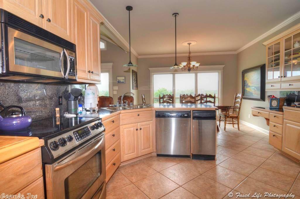 120 Emerald Lane, Greers Ferry, AR 72067