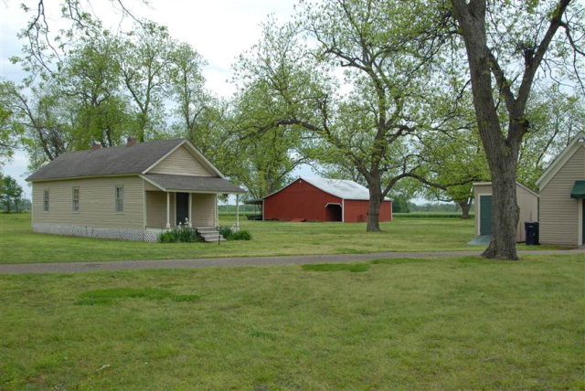 498 J A WALLS, Holly Grove, AR 72069