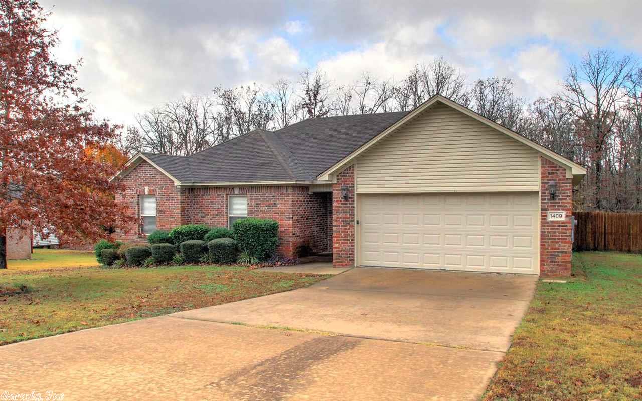 1409 Pickett Road, Jacksonville, AR 72076
