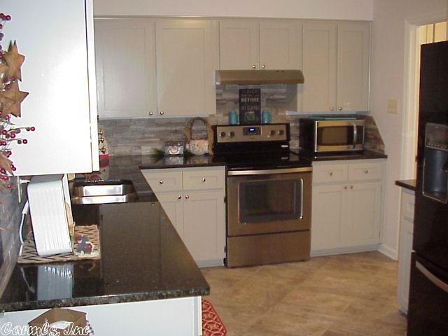 102 Essex Court, Jacksonville, AR 72076