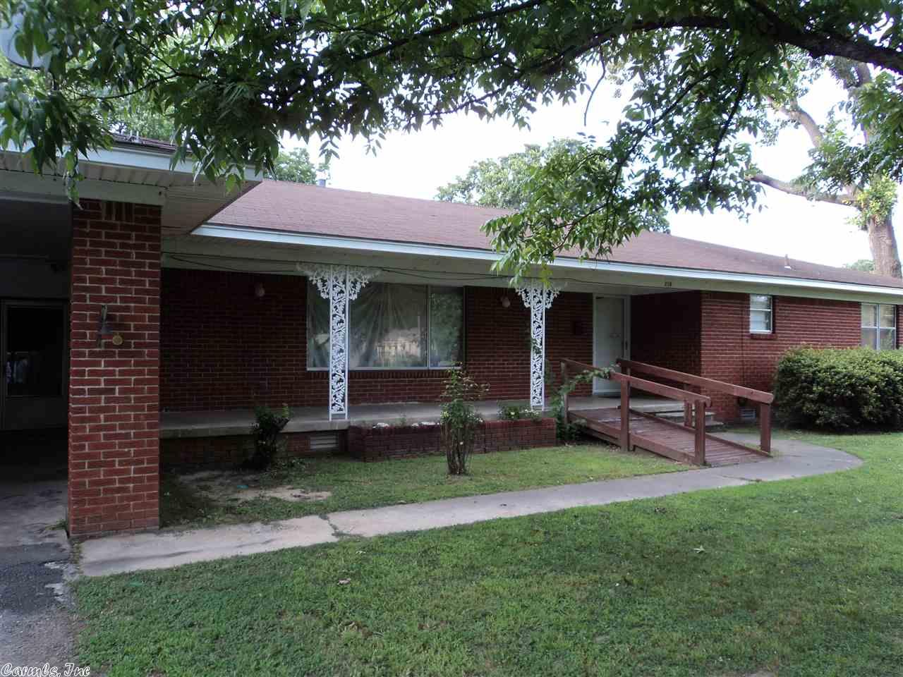 210 W 6th Street, Lonoke, AR 72086